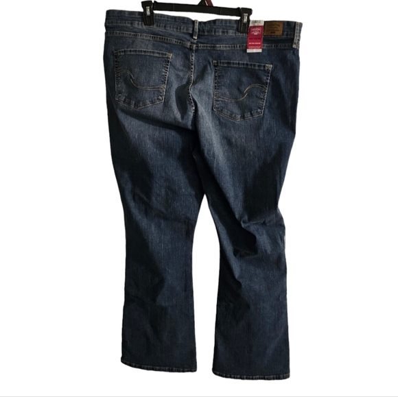 Levi's. Women's Signature Denim. Size 24. Boot Cut. NWT. - Picture 5 of 11